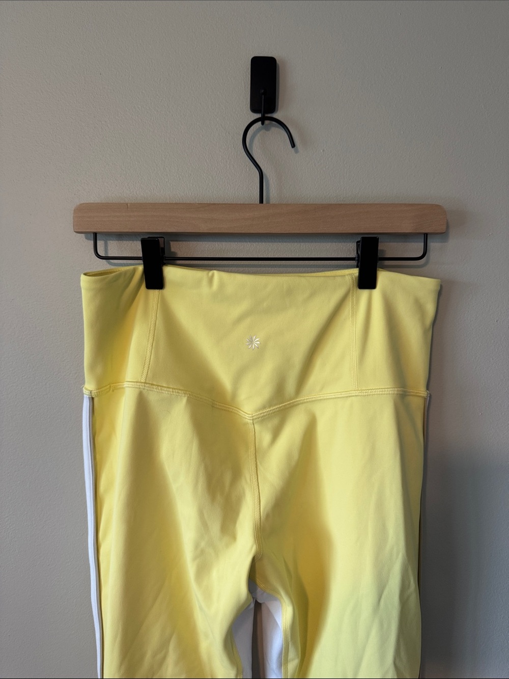 Athleta Ultra High Rise Elation Piping Legging - Picture 5 of 6